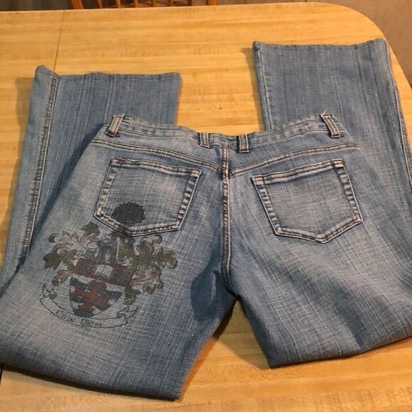 Cache Jeans - Picture 3 of 4